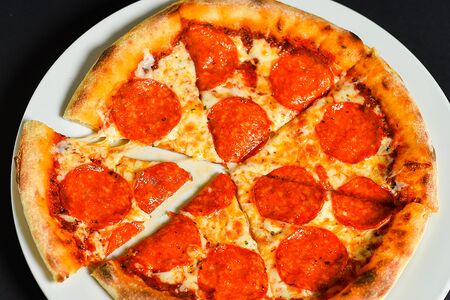 Пепперони S