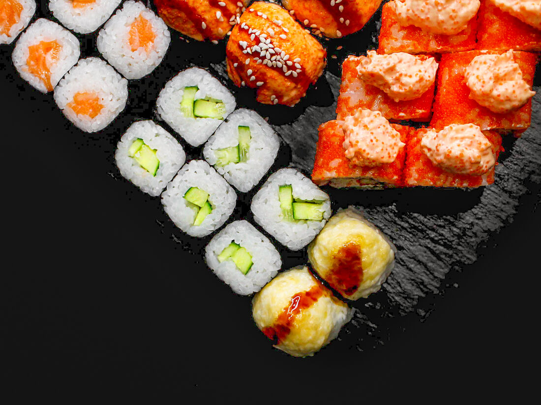 Суши кармаскалы. Пару палок меню. Пару палочек суши. Пару палок миллерово меню. Суши пару палок меню.