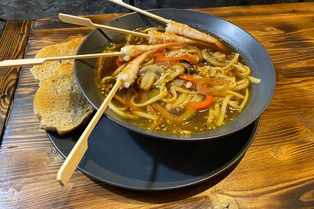 Удон с креветками