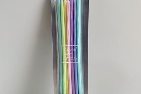 Набор разноцветных свечей