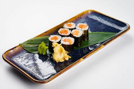 Маки Лосось