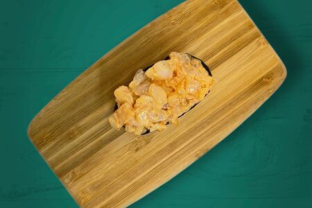 Гункан с креветкой