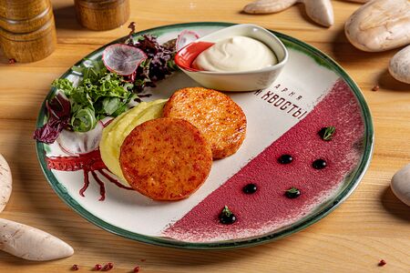 Котлетки из краба с картофельным пюре