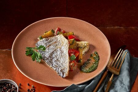 Филе Дорадо с овощами в соусе Песто