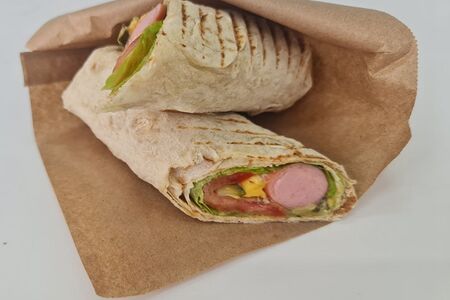 Венские сосиски в лаваше макси