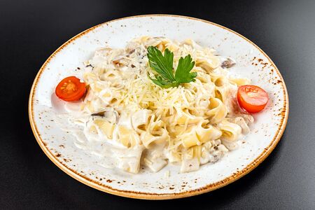 Фетучини карбонара