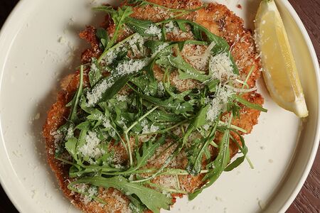 Шницель из куриного филе, тайский соус