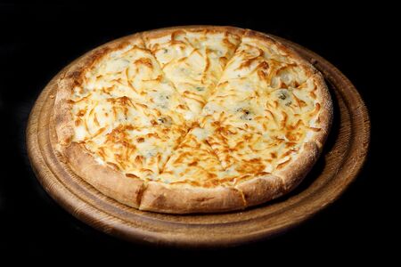 Пицца Четыре Сыра