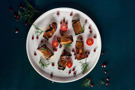 Рулетики из баклажанов