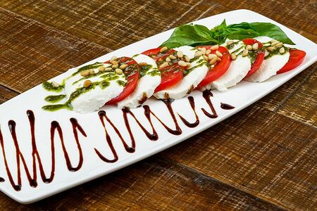 Салат Капрезе