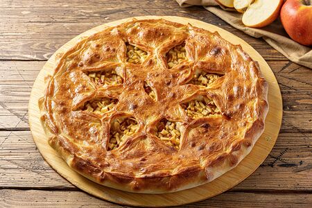 Осетинский пирог с яблоком