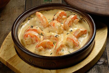 Тигровые креветки в сливочном соусе