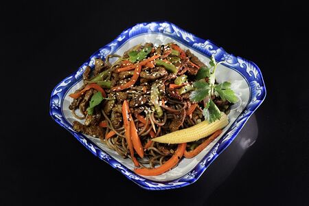 Гречневая лапша с говядиной