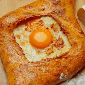 Хачапури по-аджарски