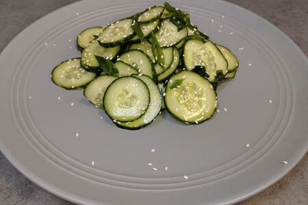 Салат Кисло-сладкий огурчик