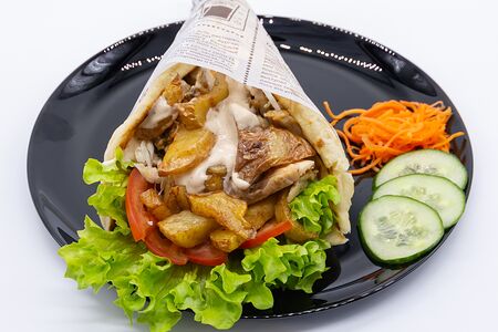 Гирос завернутый с курицей