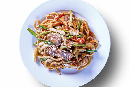 Лапша, жаренная со свининой