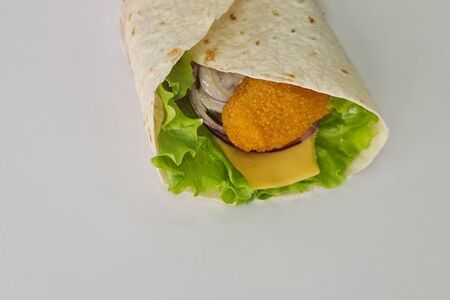 Цезарь-ролл с наггетсами