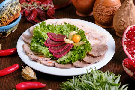 Ассорти мясное