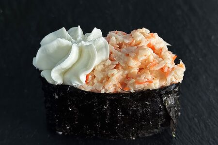 Суши сливочные с крабом