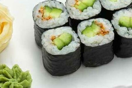 Мини-ролл с огурцом