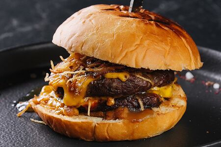 Нат-бургер с мраморной говядиной