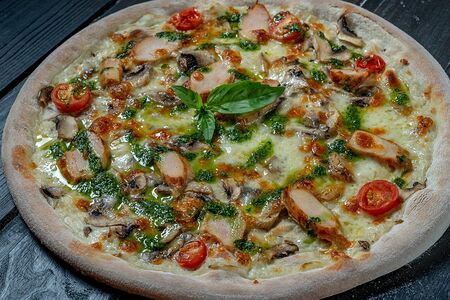 Пицца курица и вешенки