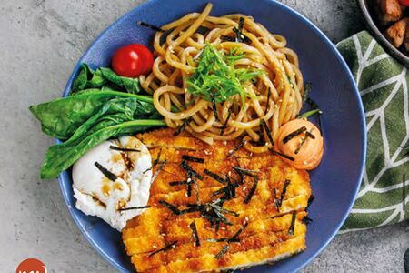 Курица в панировке с удоном