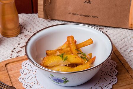 Жареный картофель с луком