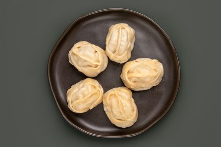 Манты с бараниной