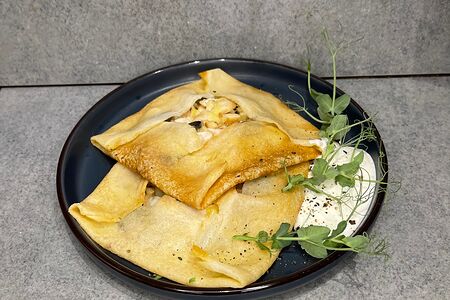 Блинчики с курицей и грибами