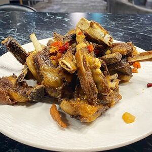 Жареная бараньи ребрышки