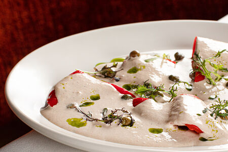 Перцы рамиро с соусом тоннато