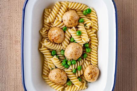 Тефтели с пастой фузилини