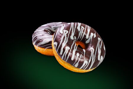 Пончики шоколадные