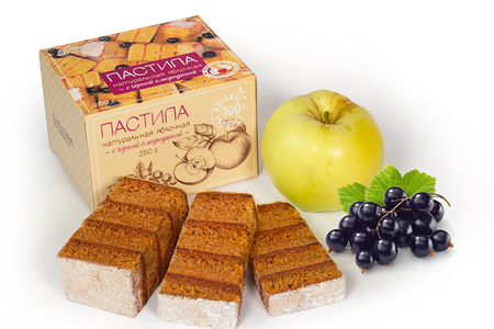 Яблочная пастила с черной смородиной