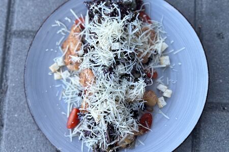 Цезарь с курицей