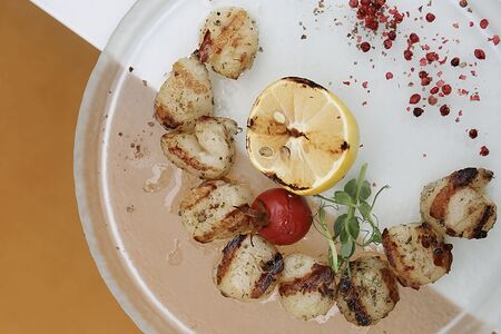 Морской гребешок на гриле