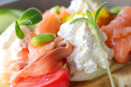 Бриошь с лососем