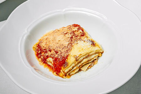 Лазанья в соусе наполи