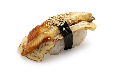 Суши с омлетом и угрем