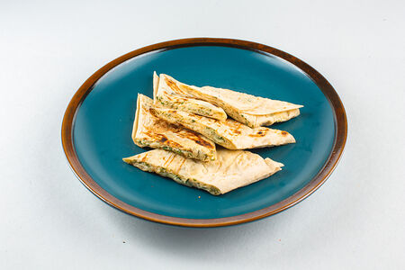 Лаваш с зеленью и брынзой