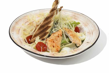 Салат Цезарь с курицей