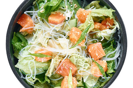 Салат с семгой и фунчезой (вынос)