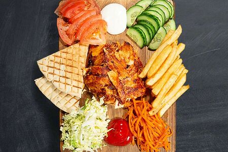 Шаверма в тарелке