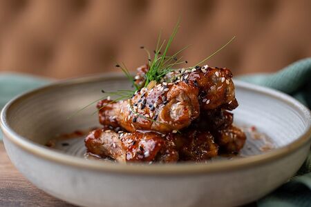 Куриные крылья в соусе BBQ