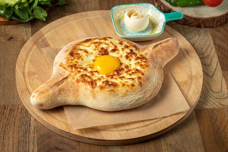 Хачапури по-аджарски