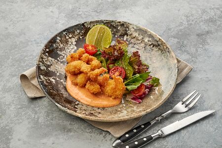 Креветки со спайси-соусом