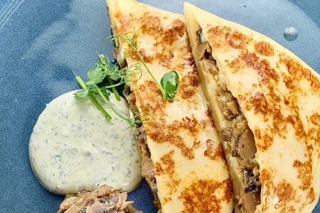 С курицей и грибами