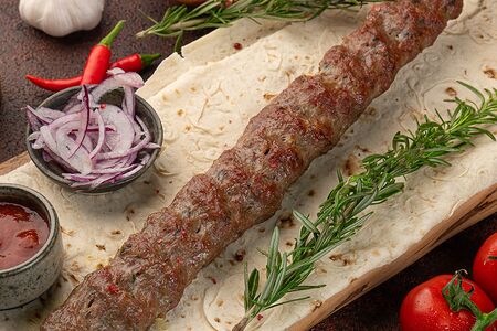 Люля-кебаб из свинины и говядины